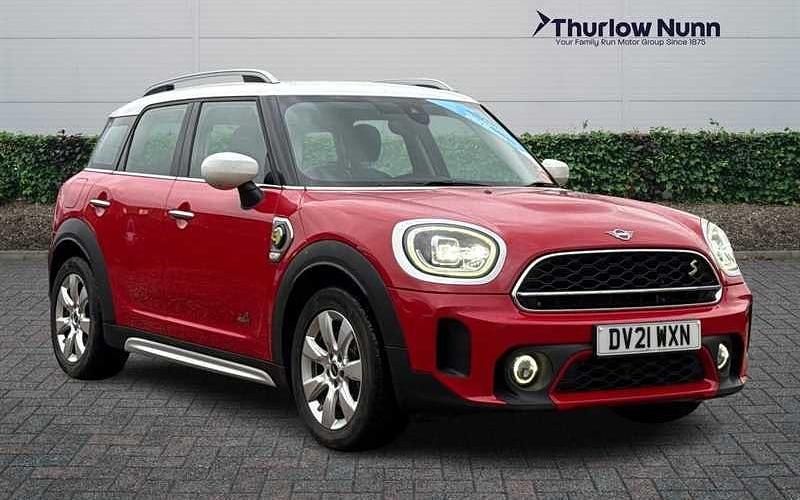 Used Mini Cooper S Classic 220 HP (161 kW) 2021 Red Hatchback