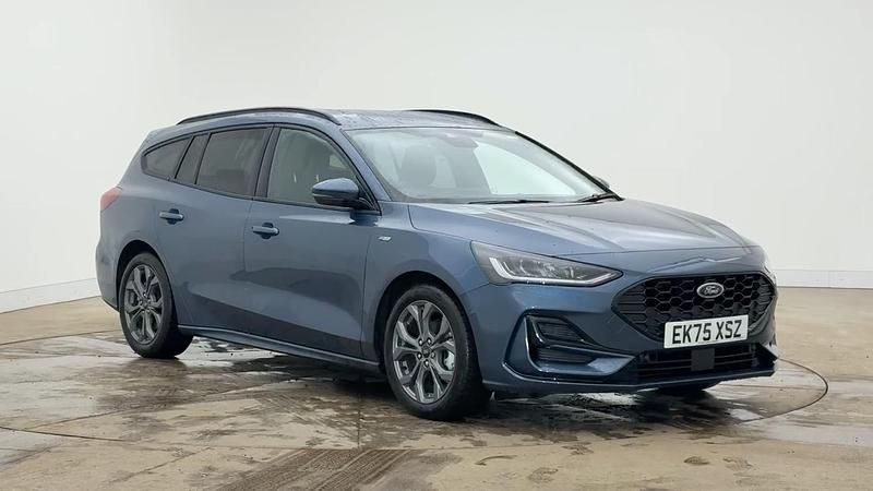 New Ford Focus ST-Line 155 HP (114 kW) 2025 Blue Estate