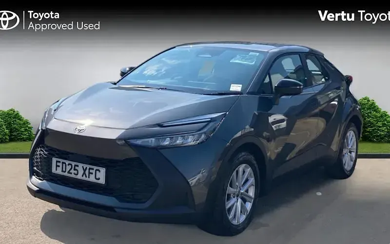 Used Toyota C-HR 140 HP (102 kW) 2025 Grey SUV