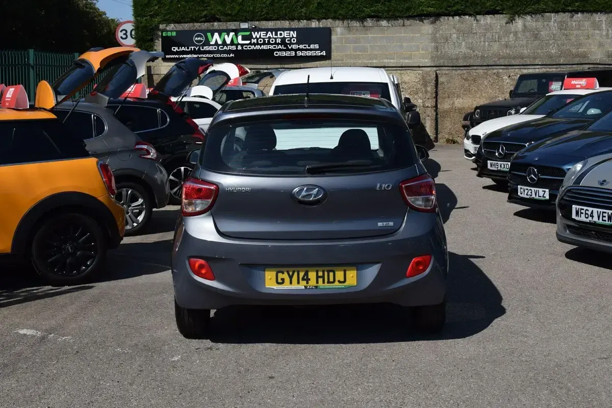 Used Hyundai i10 SE 87 HP (63 kW) 2014 Grey Hatchback