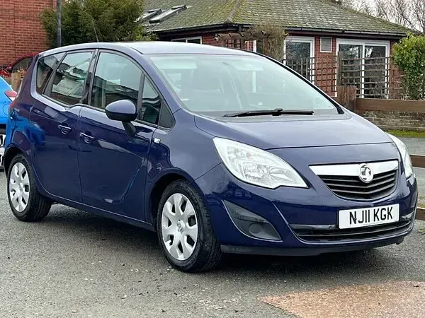Used Vauxhall Meriva S 130 HP (95 kW) 2011 Blue MPV