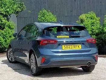 Used Ford Focus Titanium 125 HP (91 kW) 2023 Blue Hatchback