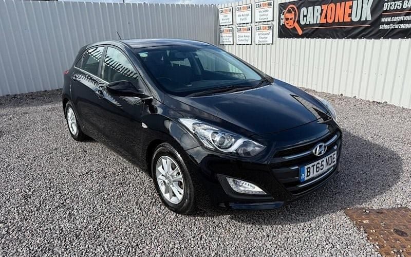 Black Used 2015 Hyundai i30 SE Hatchback | £6,299 (Fair price) - Image 1/4