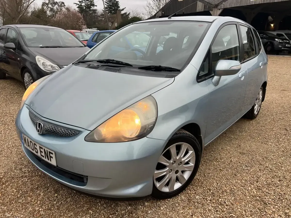 Used Honda Jazz SE 83 HP (61 kW) 2006 Blue Hatchback