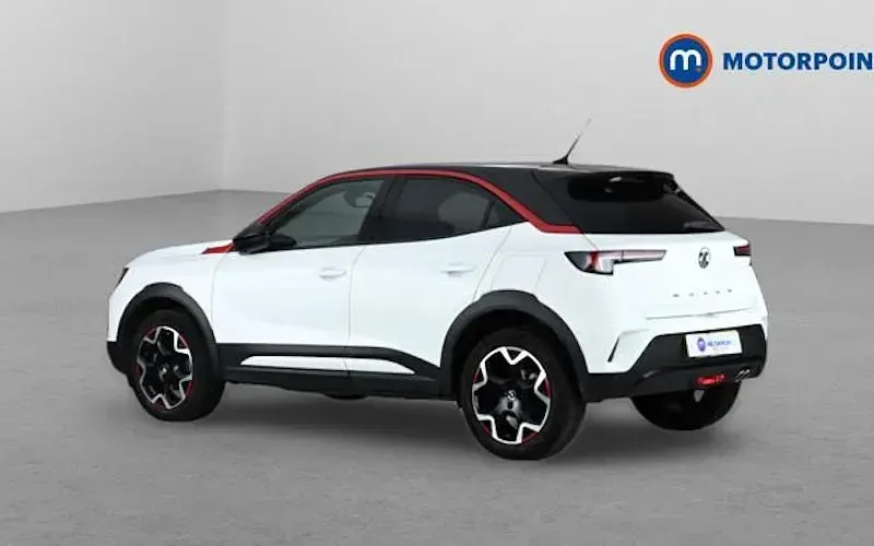 Used Vauxhall Mokka SRi 131 HP (96 kW) 2022 White SUV