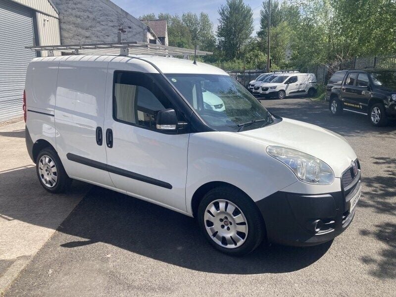 White Used 2015 Fiat Doblò Active MPV | £4,995 (A bit pricey) - Image 1/4
