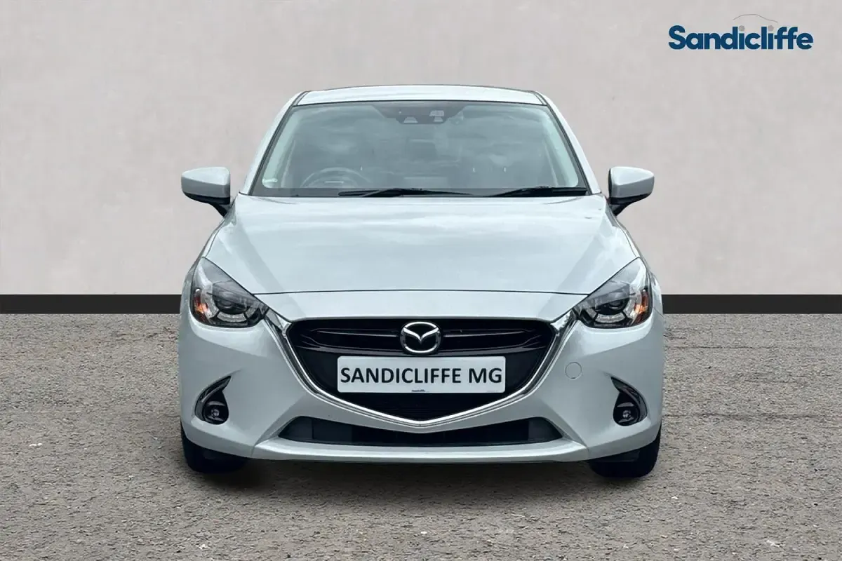 Used Mazda 2 Inclusive 115 HP (84 kW) 2018 Silver Hatchback