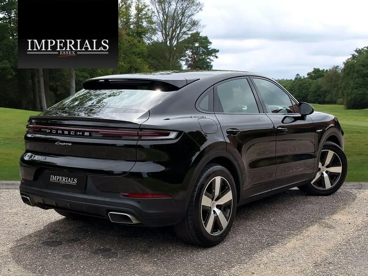 Used Porsche Cayenne 2024 Black SUV