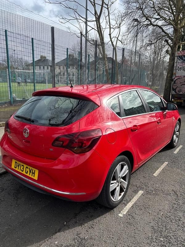 Used Vauxhall Astra SRi 2013 Red Hatchback