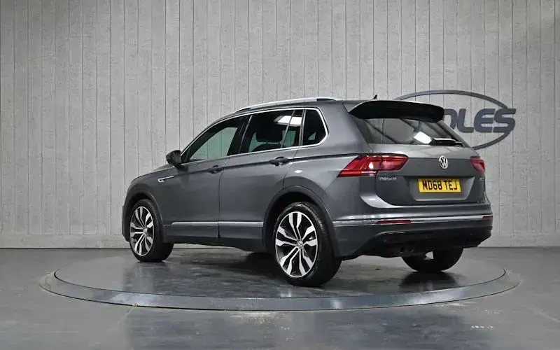 Used VW Tiguan R-line 150 HP (110 kW) 2018 Grey SUV