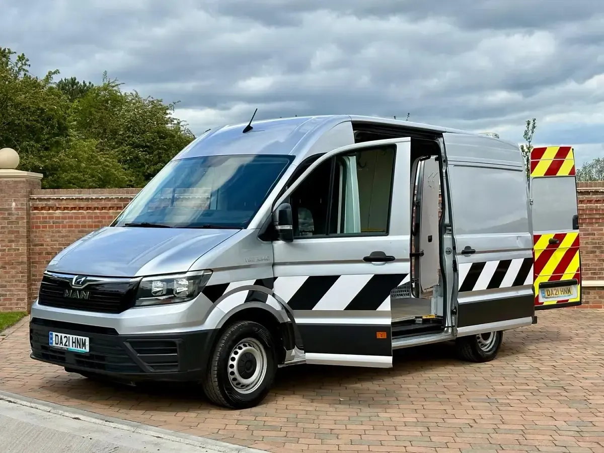 Used MAN TGE 2021 Silver Van