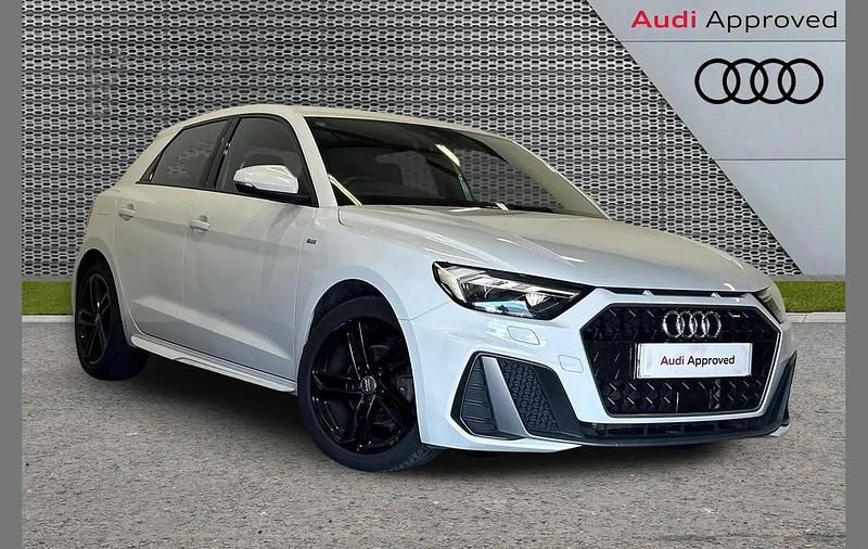 Used Audi A1 S-Line 147 HP (108 kW) 2020 White SUV