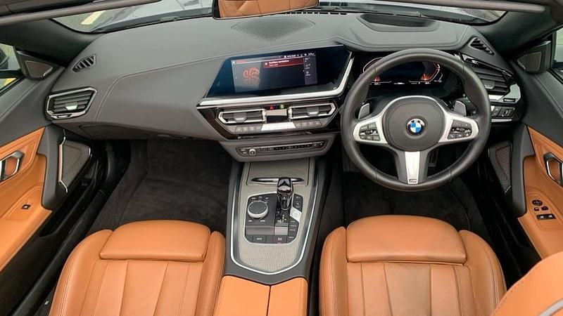 Used BMW Z4 M Sport 194 HP (142 kW) 2024 Purple Cabriolet