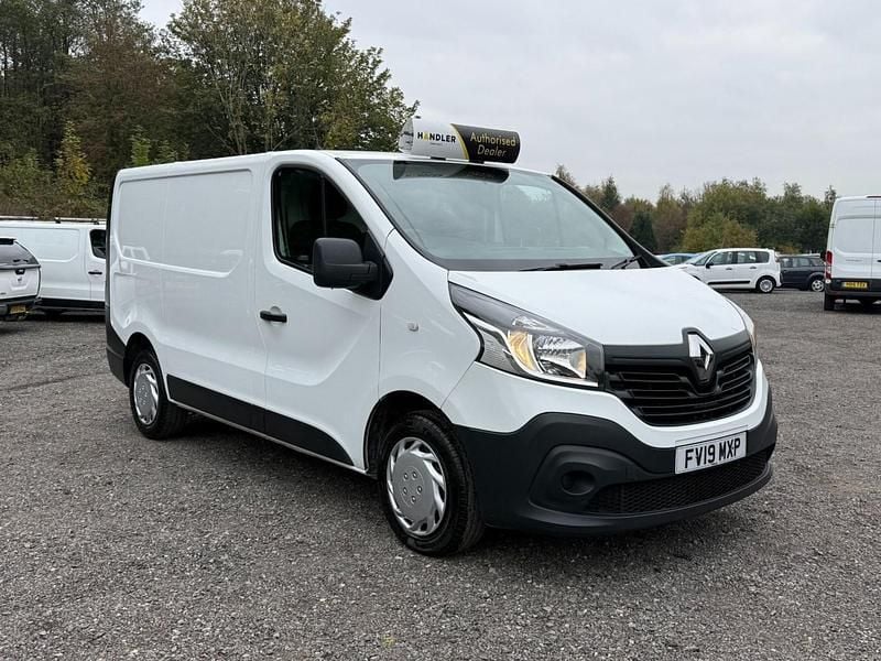 White Used 2019 Renault Trafic Business Van | £7,395 (Super price) - Image 1/4