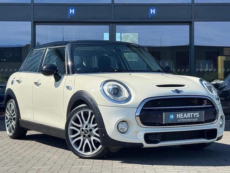 Used Mini Cooper S Hatch 192 HP (141 kW) 2017 White Hatchback