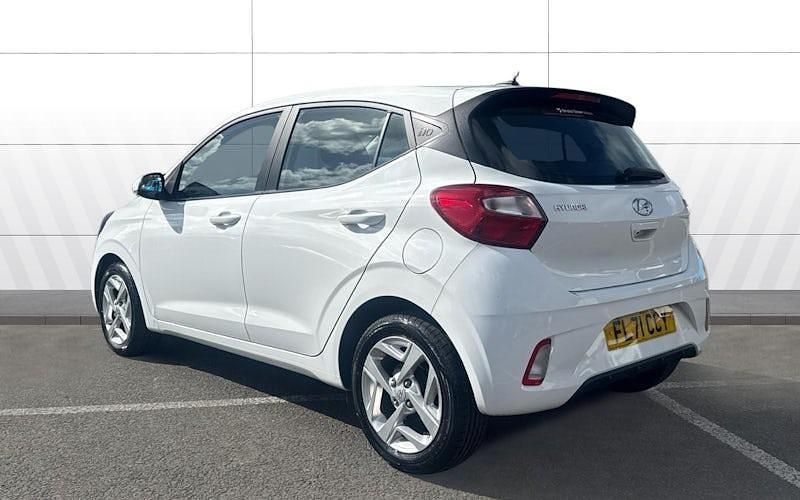 Used Hyundai i10 SE 67 HP (49 kW) 2023 Hatchback