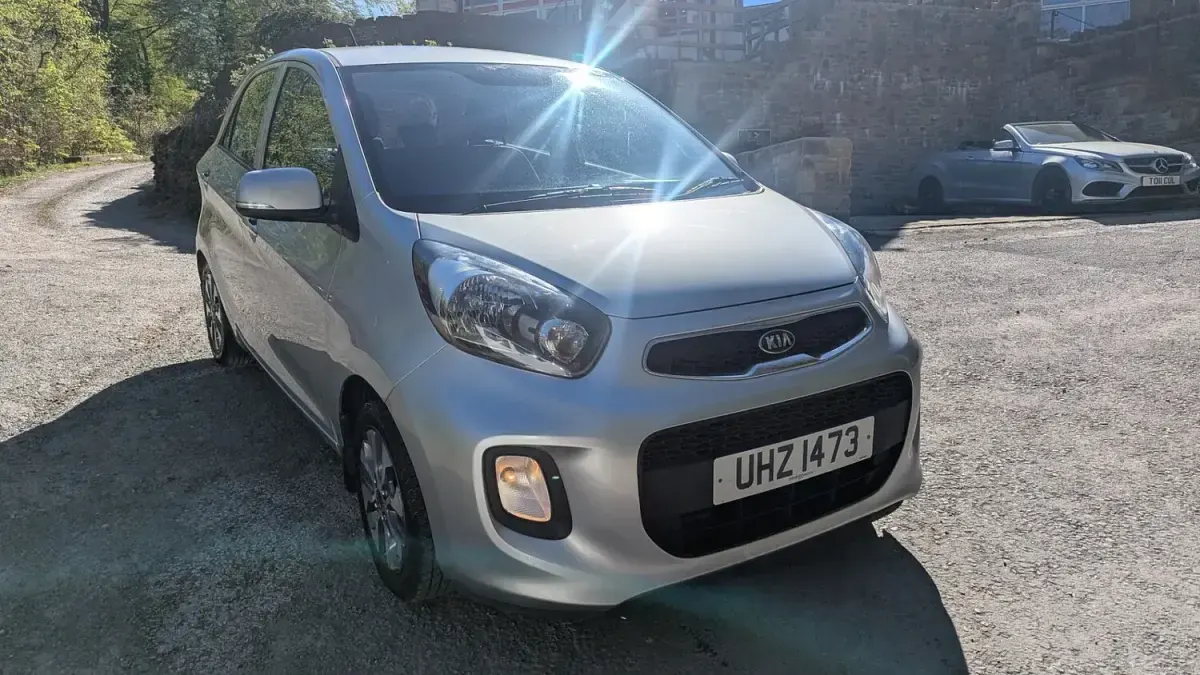 Used Kia Picanto 84 HP (61 kW) 2016 Silver Hatchback