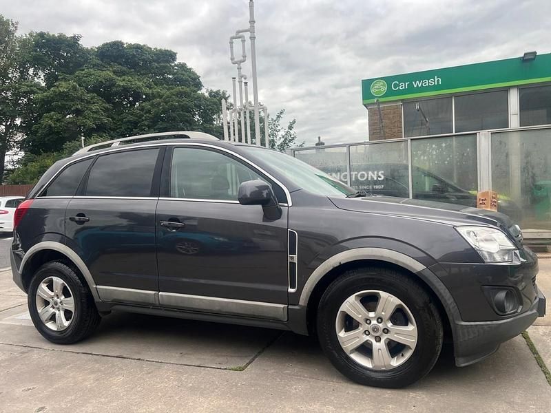 Used Vauxhall Antara 163 HP (119 kW) 2014 Grey SUV