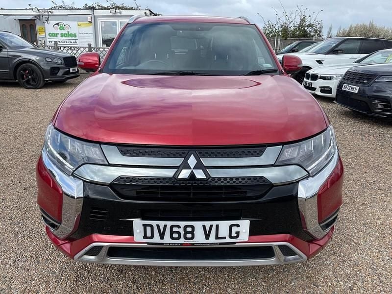 Used Mitsubishi Outlander P-HEV 2018 Red Estate
