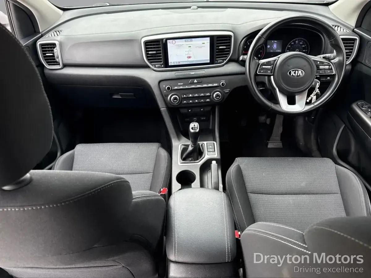 Usado Kia Sportage 130 HP (95 kW) 2022 Prateado SUV