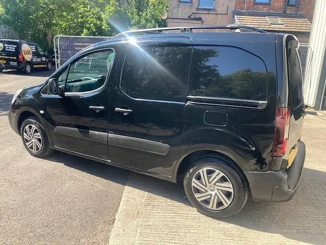 Used Citroën Berlingo 75 HP (55 kW) 2016 Black MPV