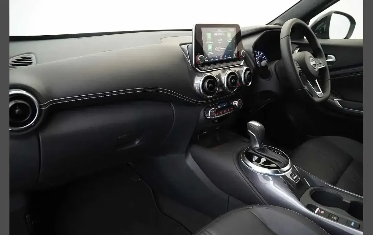 Used Nissan Juke Tekna 143 HP (105 kW) 2023 Black SUV