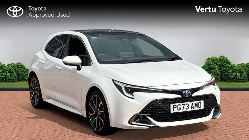 White Used 2023 Toyota Corolla Hatchback | £23,023 (A bit pricey) - Image 1/3