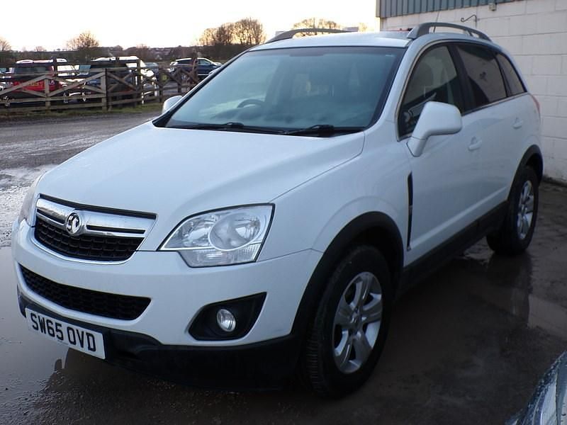 Used Vauxhall Antara 2016 White SUV