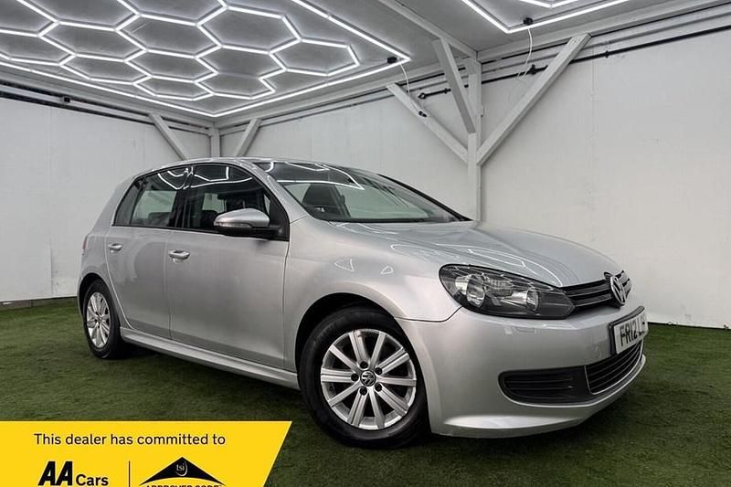 Used VW Golf VII 105 HP (77 kW) 2012 Silver Hatchback