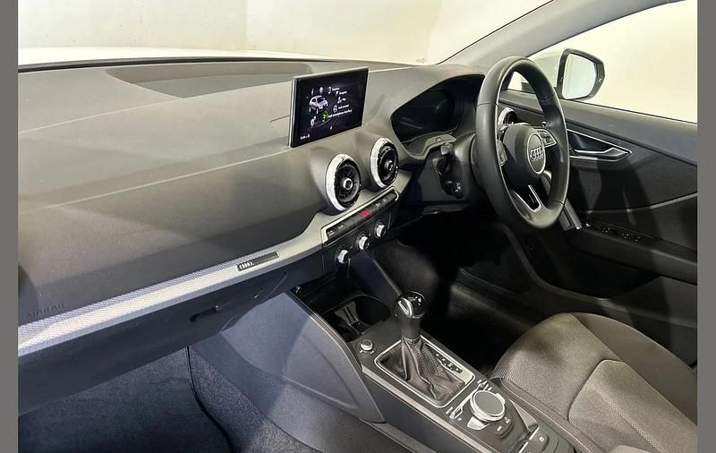 Used Audi Q2 Sport 147 HP (108 kW) 2022 White SUV