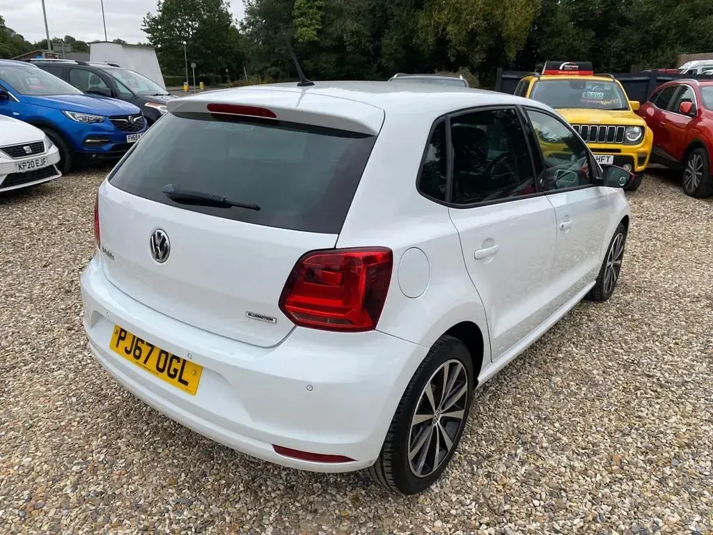 Used VW Polo Beats 60 HP (44 kW) 2017 White Hatchback