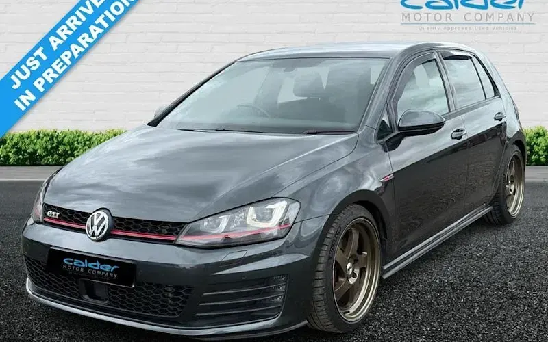 Used VW Golf VII GTI 220 HP (161 kW) 2016 Hatchback
