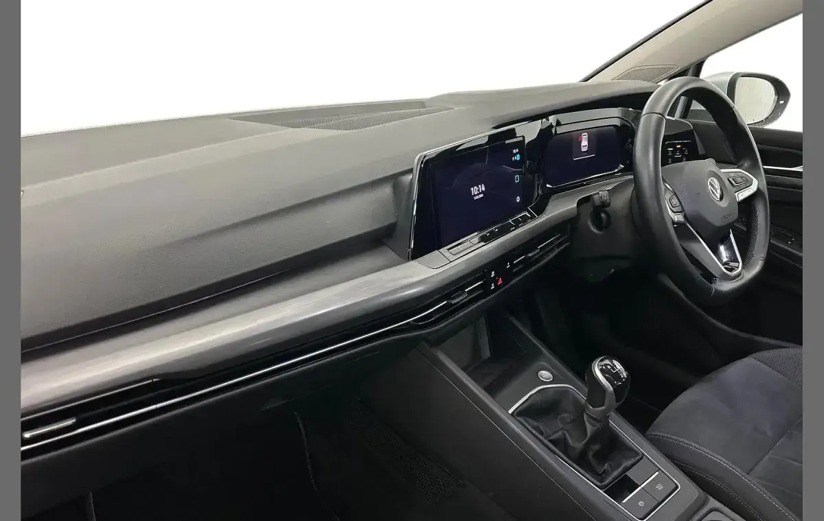 Used VW Golf VIII Style 128 HP (94 kW) 2020 Silver Hatchback