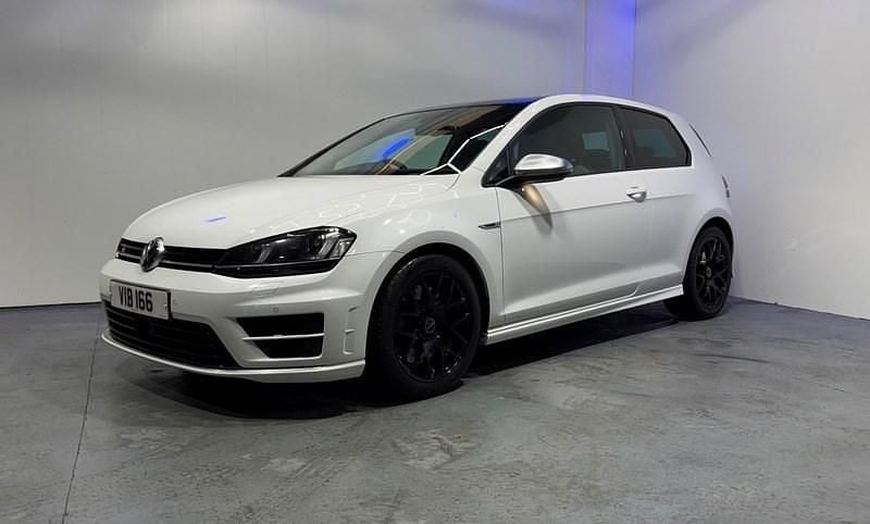 Used VW Golf VII R 2015 White
