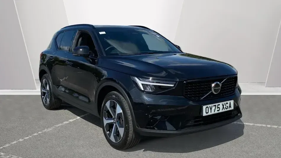 Begagnad Volvo XC40 Plus 197 HK (144 kW) 2025 SUV