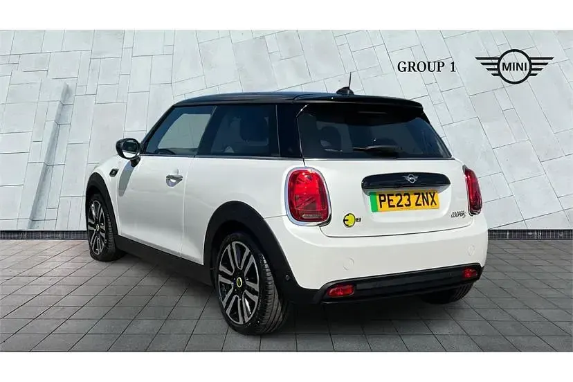 Gebraucht Mini Cooper S Level 2 135 kW (184 PS) 2023 Weiß Kleinwagen