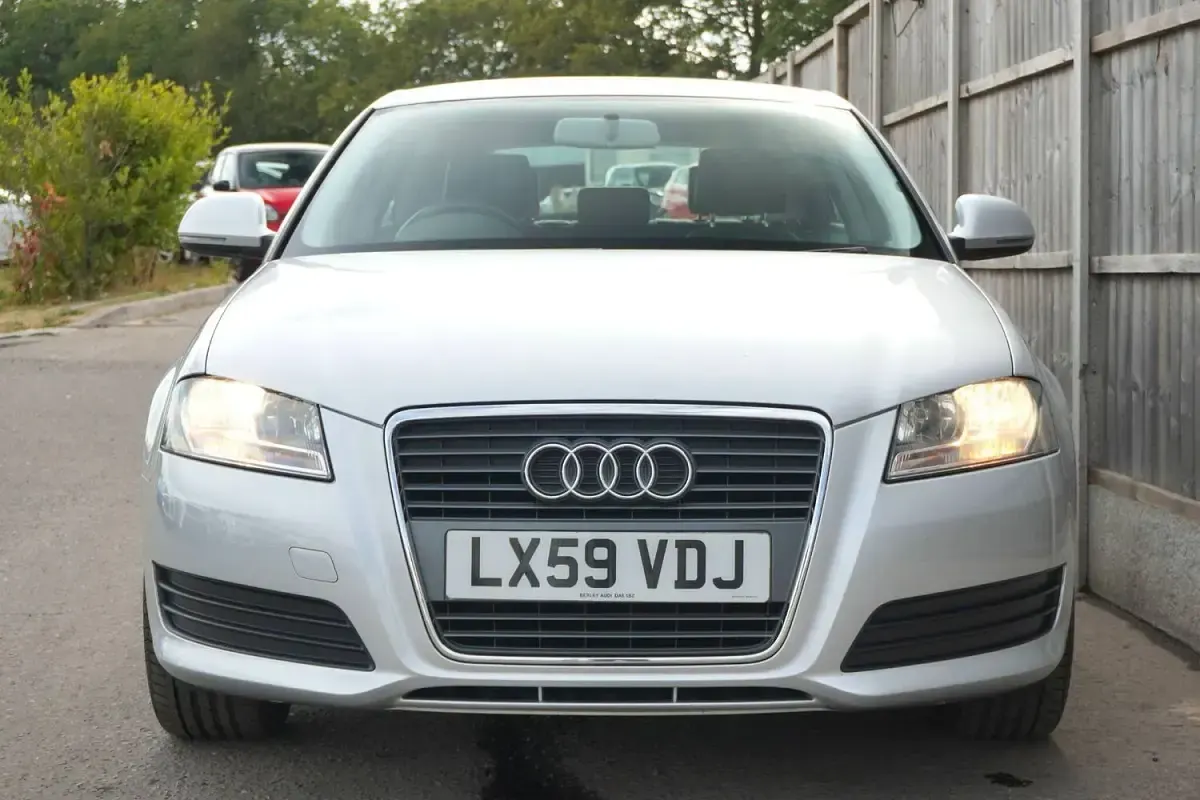 Used Audi A3 102 HP (75 kW) 2009 Silver Hatchback