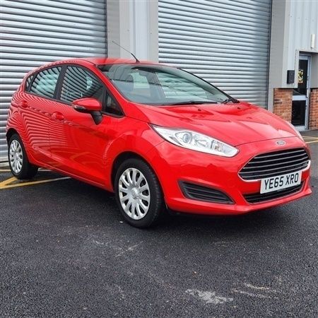 Red Used 2016 Ford Fiesta Zetec Hatchback | £6,495 (Fair price) - Image 1/1