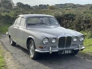 Used Daimler Sovereign 245 HP (180 kW) 1969 Grey Sedan