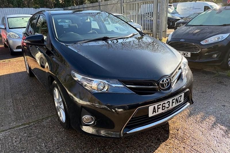 Used Toyota Auris 2013