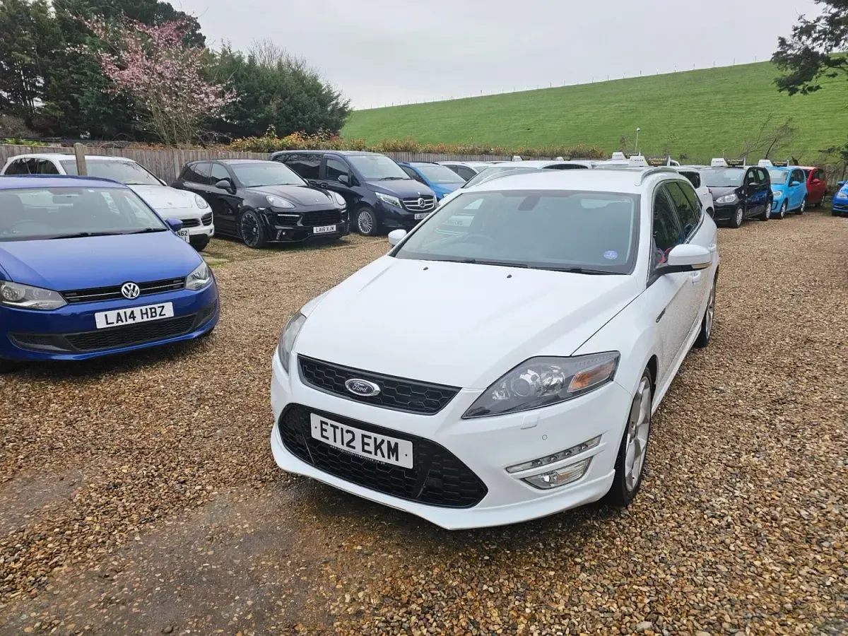 Begagnad Ford Mondeo Titanium X 2012 Vit Kombi