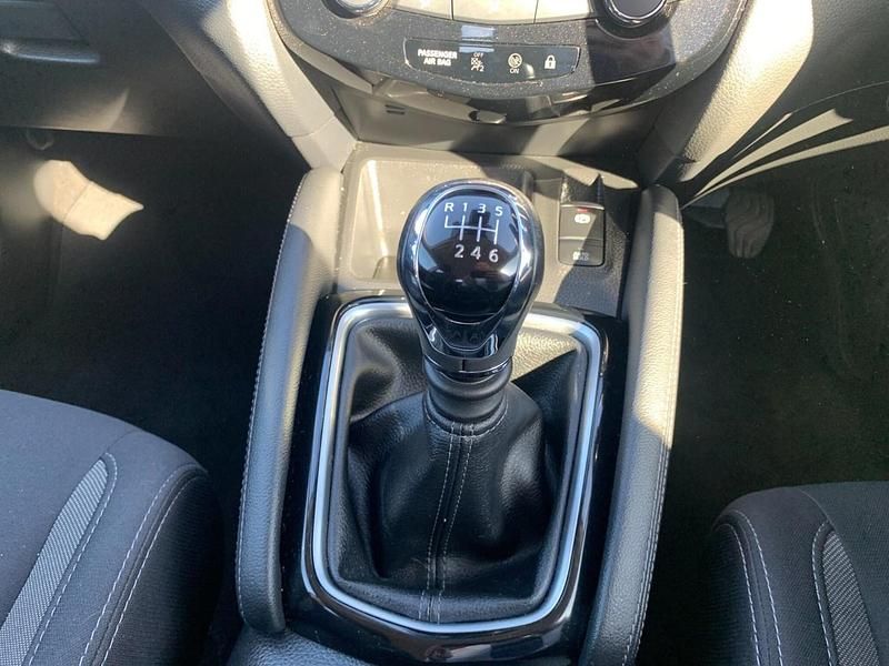 Used Nissan Qashqai Acenta Premium 140 HP (102 kW) 2020 Red SUV