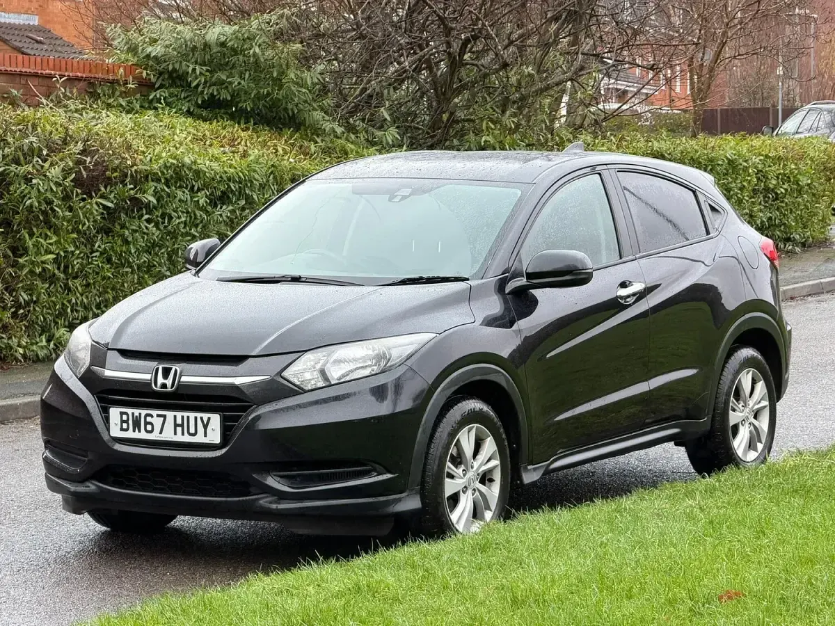 Used Honda HR-V S 120 HP (88 kW) 2018 Black SUV