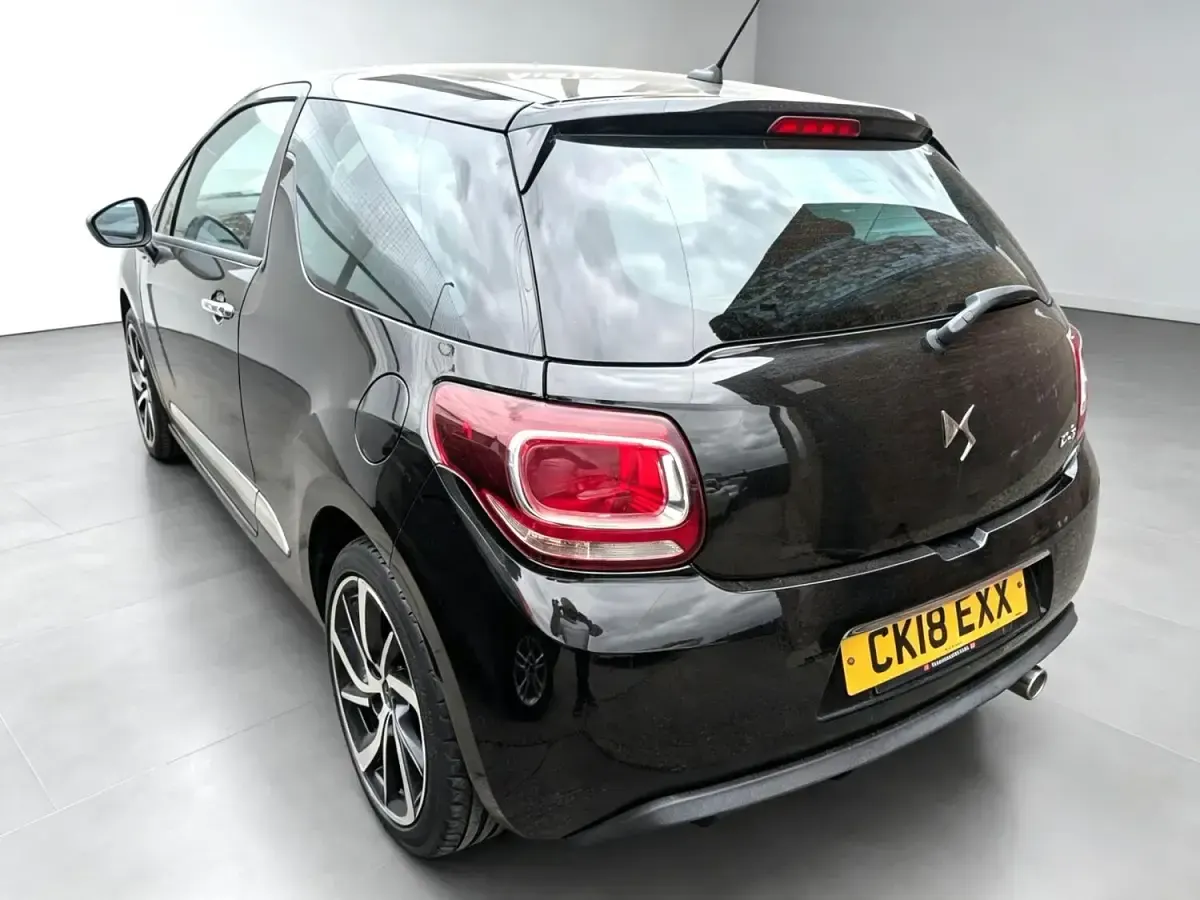 Used DS Automobiles DS3 Connected Chic 2018 Black Hatchback