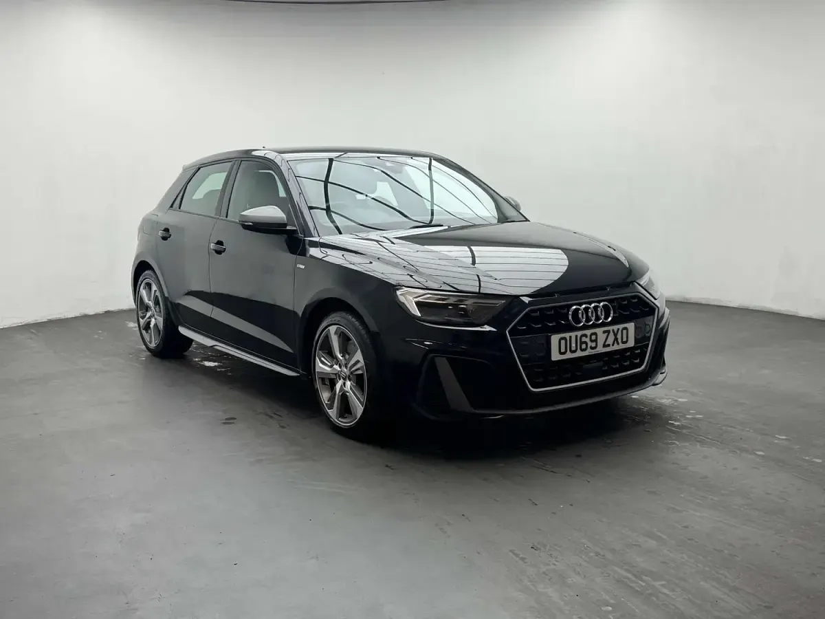 Used Audi A1 Sportback Competition 200 HP (147 kW) 2019 Black Hatchback