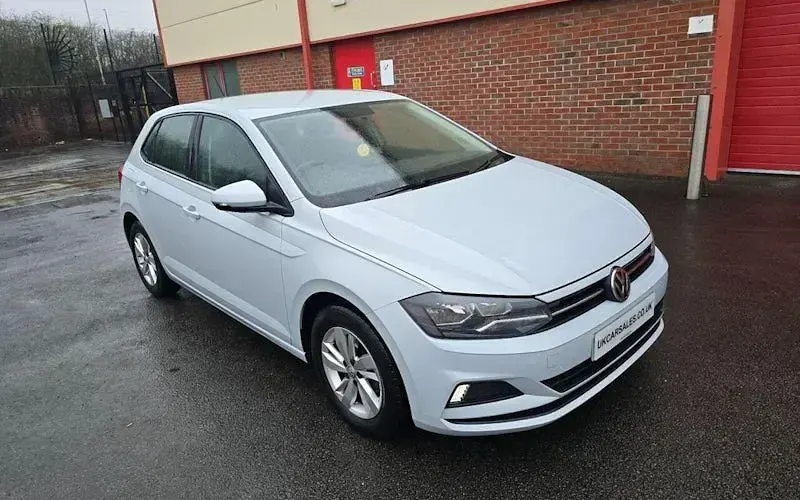 Used VW Polo SE 80 HP (58 kW) 2020 Silver Hatchback