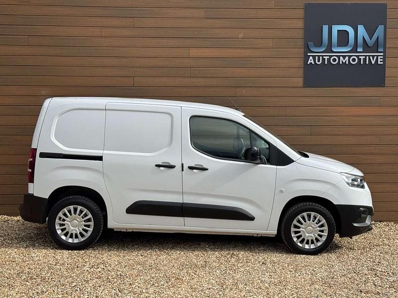 Used Toyota Proace City City 2022 White MPV