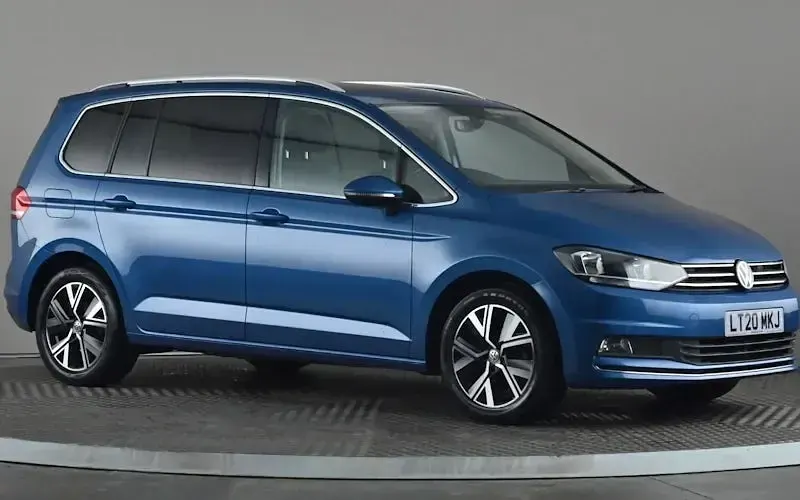 Używany VW Touran SEL 150 KM (110 kW) 2025 Minivan