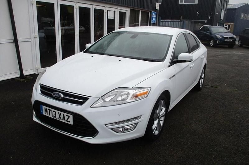 White Used 2013 Ford Mondeo Business Edition Hatchback | £4,995 (Fair price) - Image 1/1