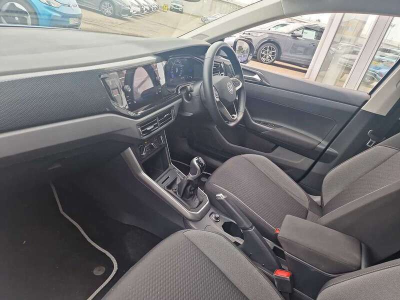 Image 2/4